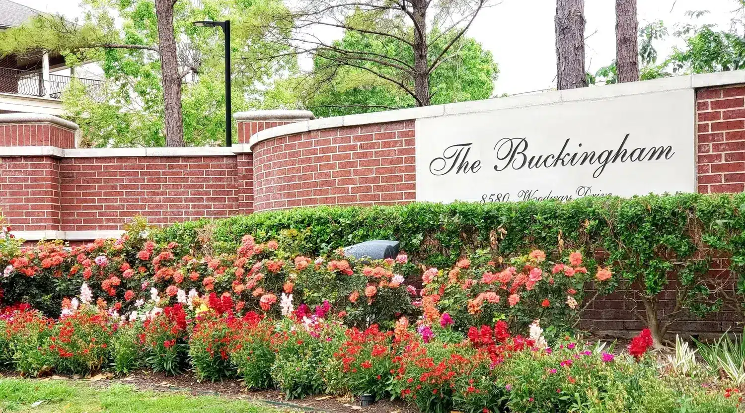 • The Buckingham Buckingham signage